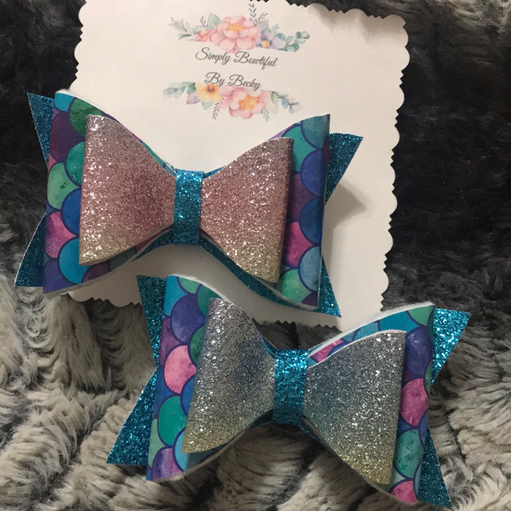 Mermaid handmade hair bow set.